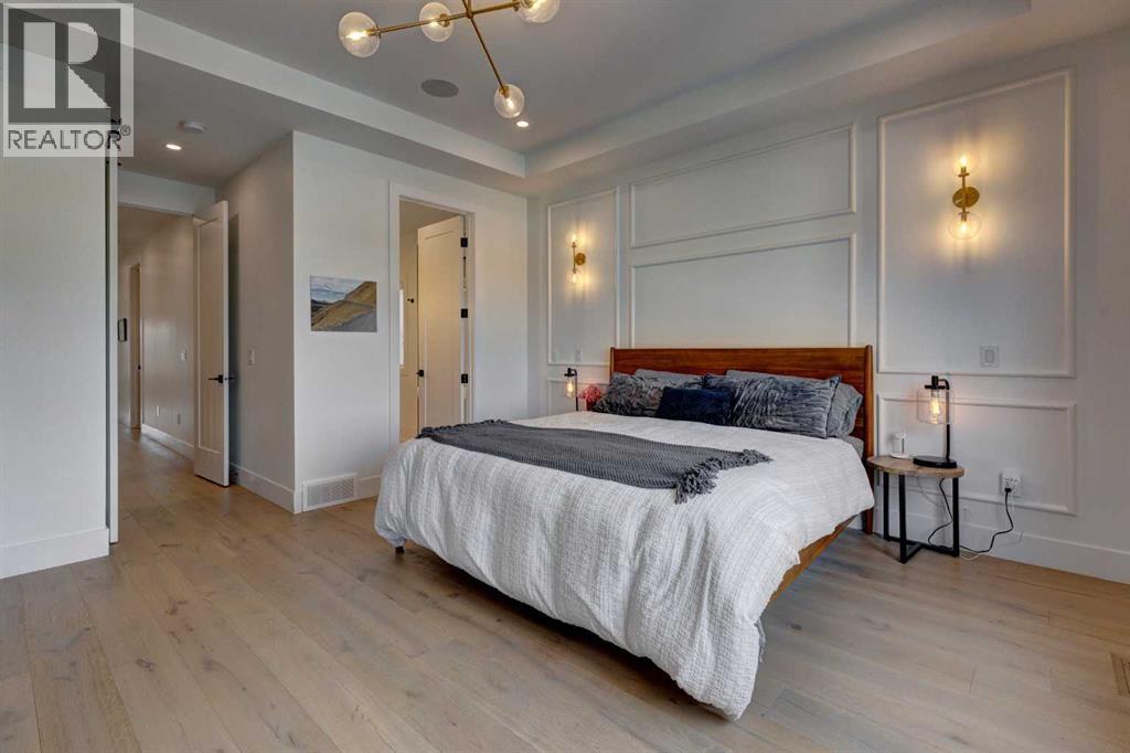 Single Family House for Sale in   Avenue SW Richmond Calgary 