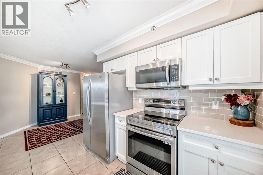 Single Family House for Sale in    Avenue SW Windsor Park Calgary 