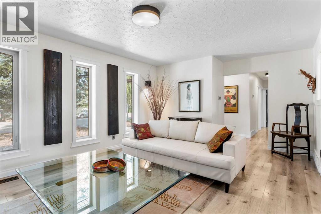 Single Family House Bungalow for Sale in  Glenview Drive SW Glendale Calgary 