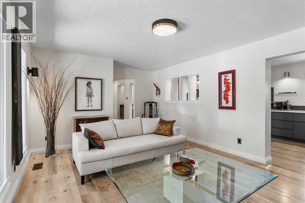 Single Family House Bungalow for Sale in  Glenview Drive SW Glendale Calgary 