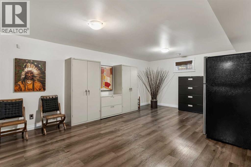 Single Family House Bungalow for Sale in  Glenview Drive SW Glendale Calgary 