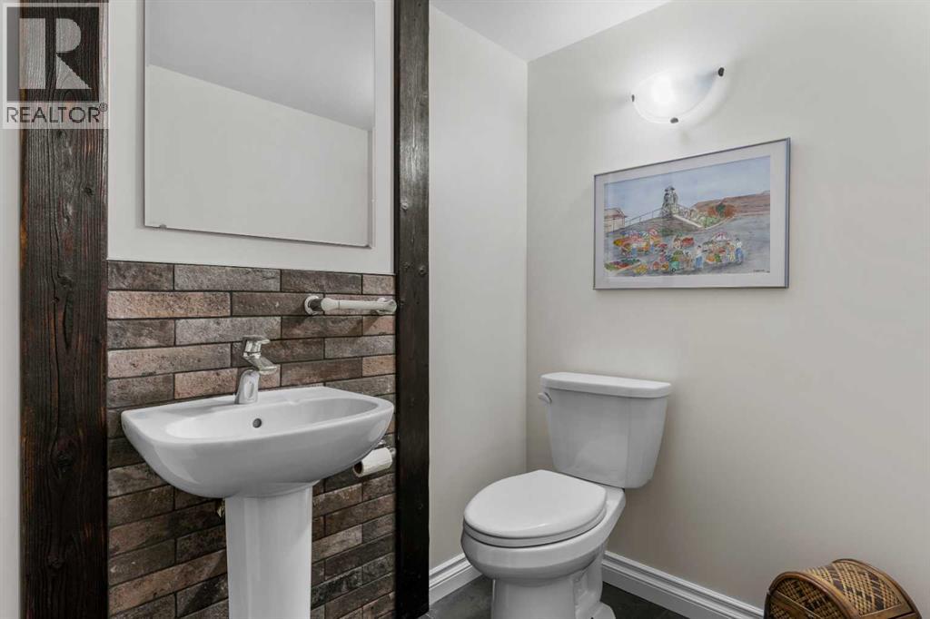 Single Family House Bungalow for Sale in  Glenview Drive SW Glendale Calgary 