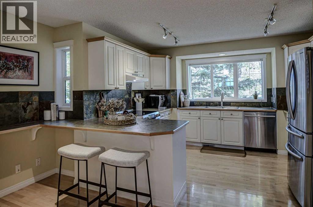 Single Family House for Sale in   Street SW Altadore Calgary 