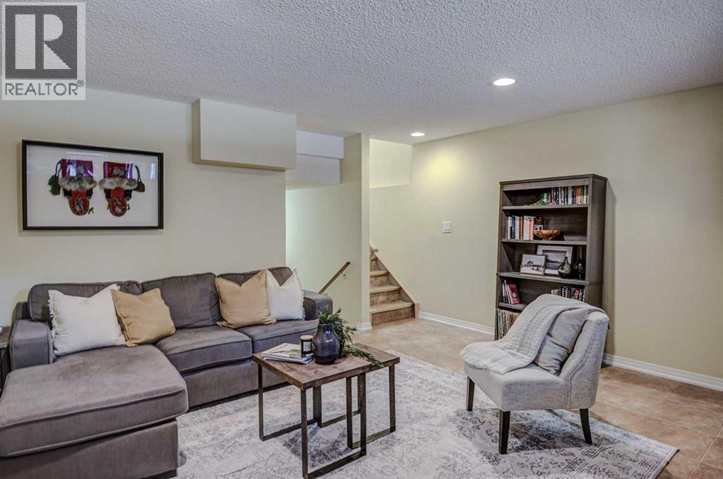 Single Family House for Sale in   Street SW Altadore Calgary 