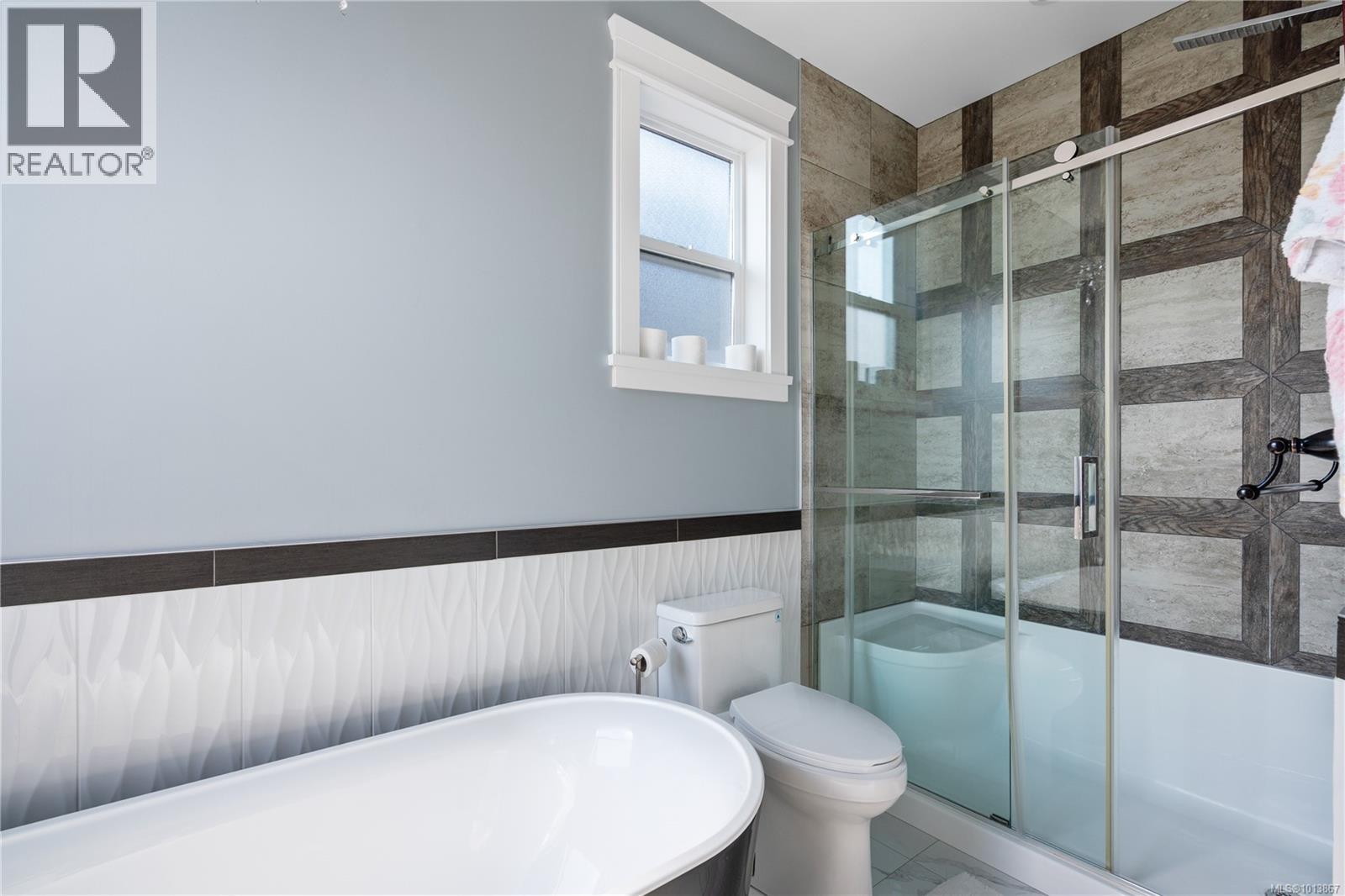 3638 Ridge View Terr, Colwood
