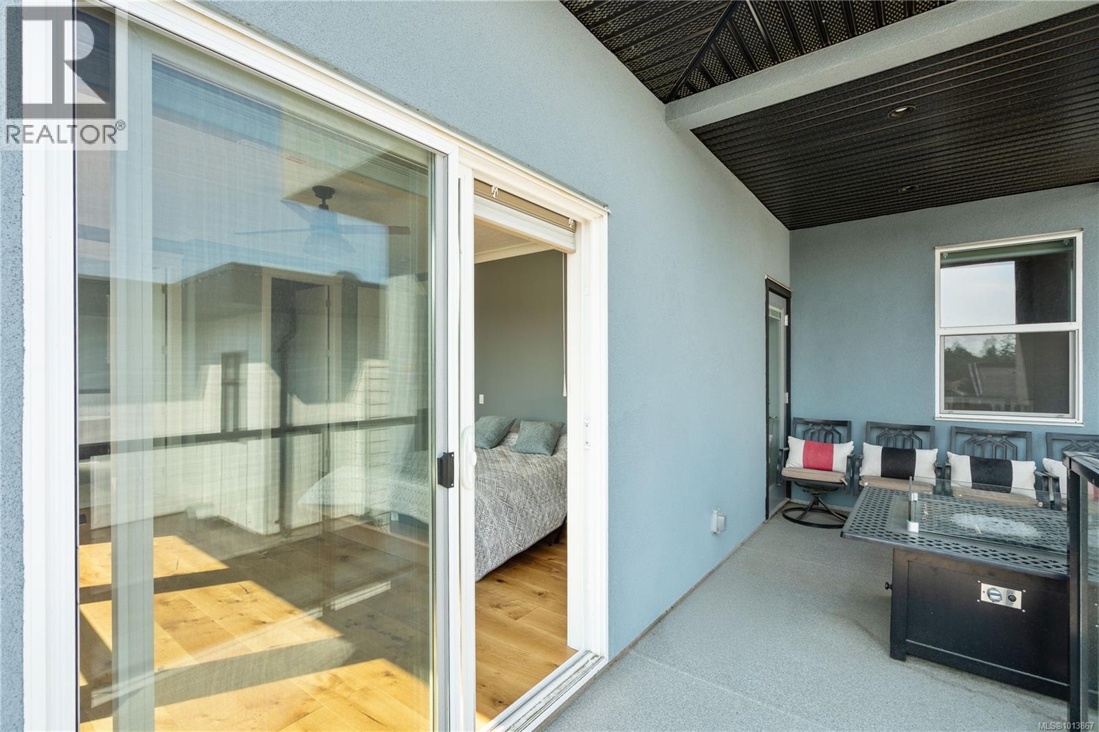 3638 Ridge View Terr, Colwood