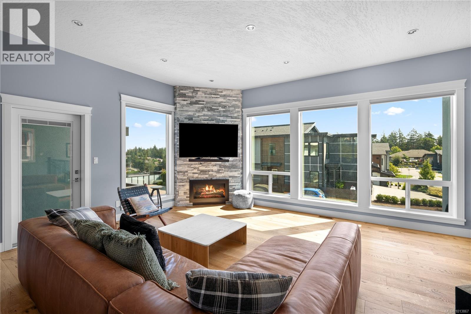 3638 Ridge View Terr, Colwood