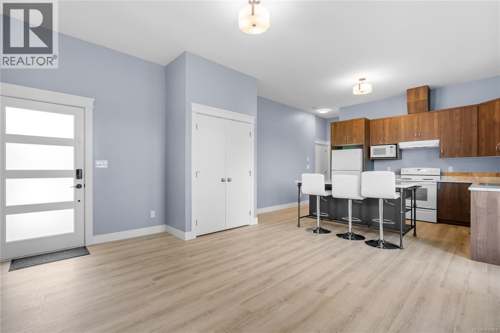 3638 Ridge View Terr, Colwood