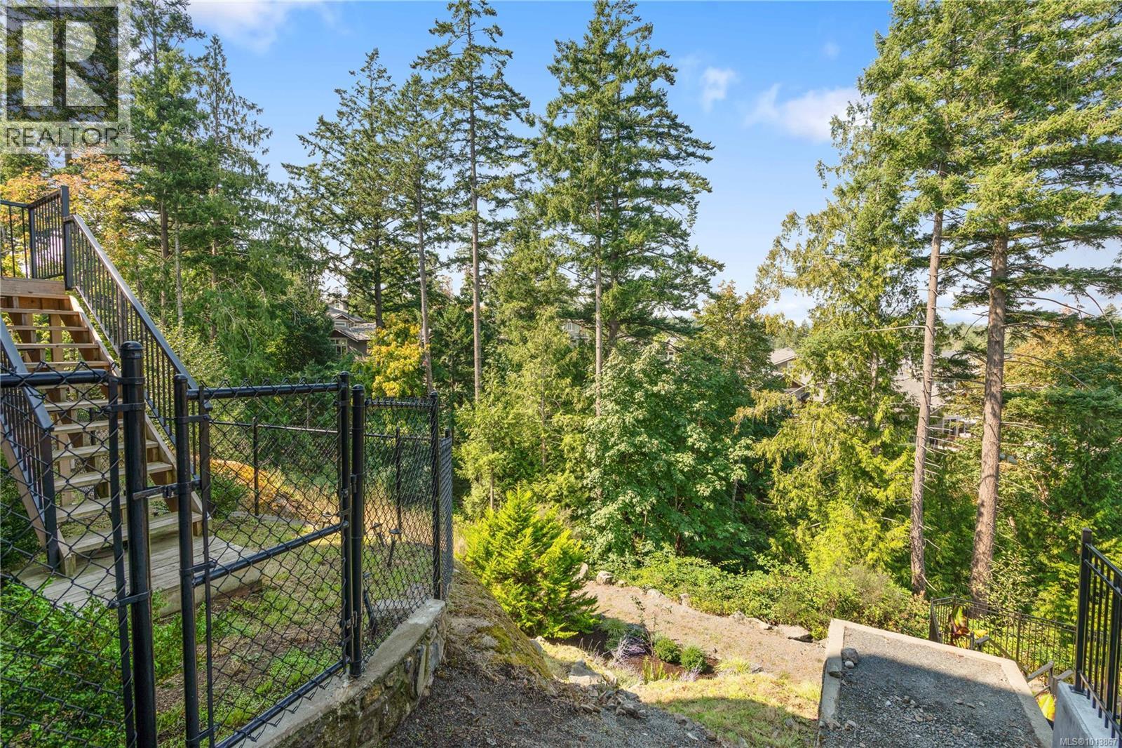 3638 Ridge View Terr, Colwood