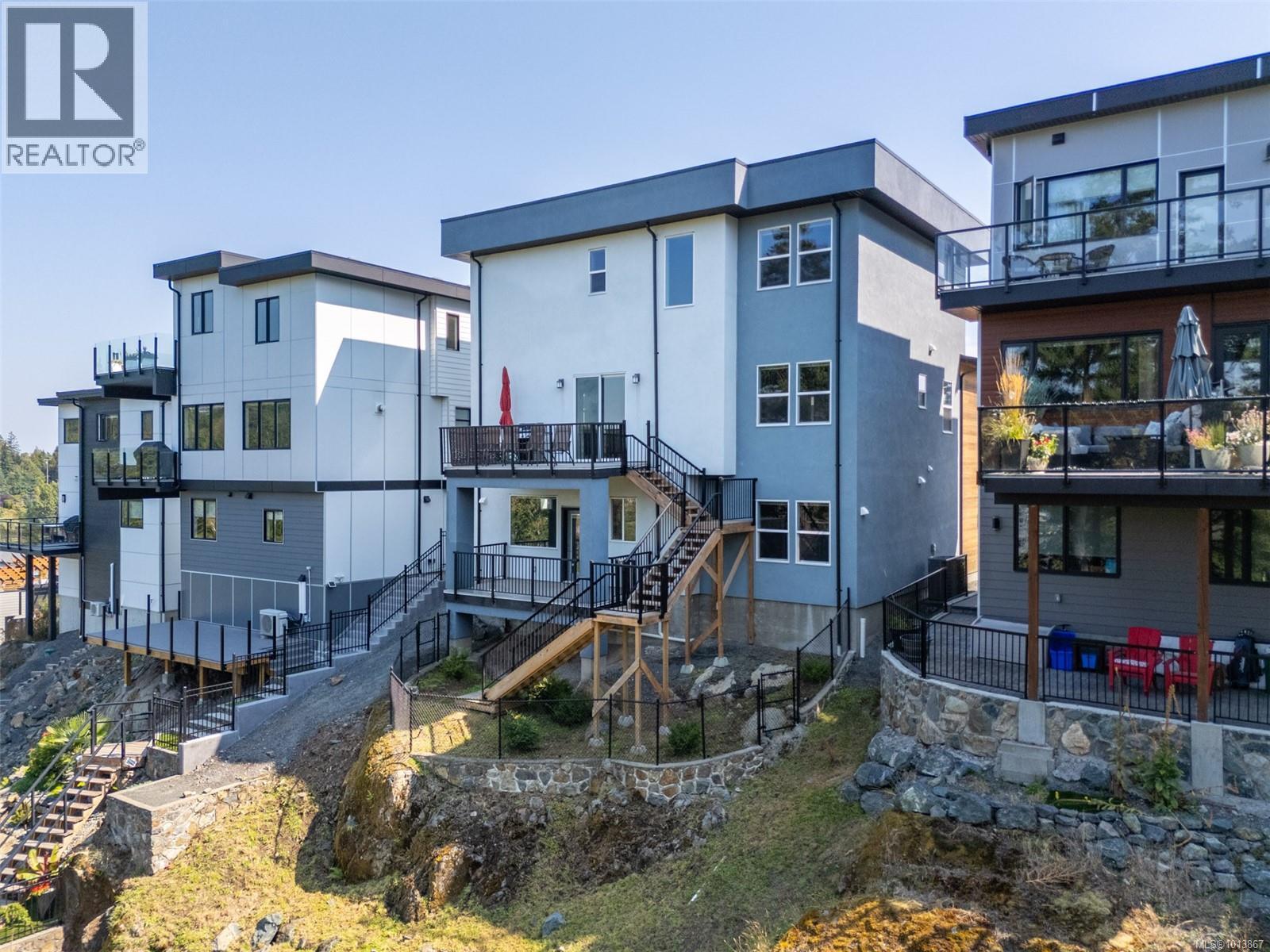 3638 Ridge View Terr, Colwood