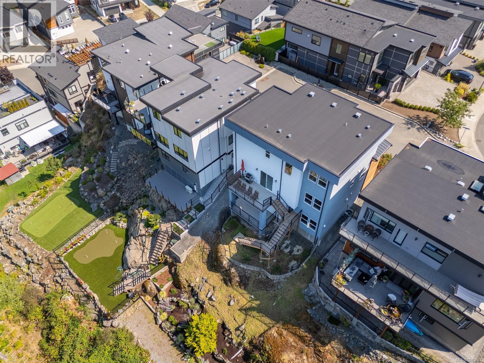 3638 Ridge View Terr, Colwood