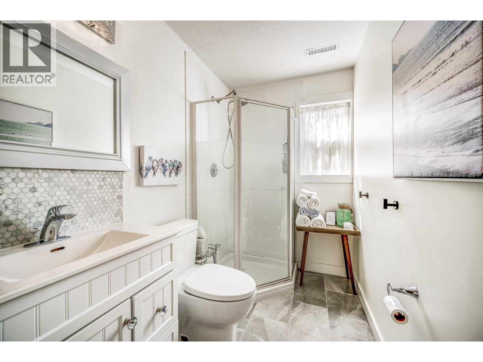  1141 Lynden Road, West Kelowna