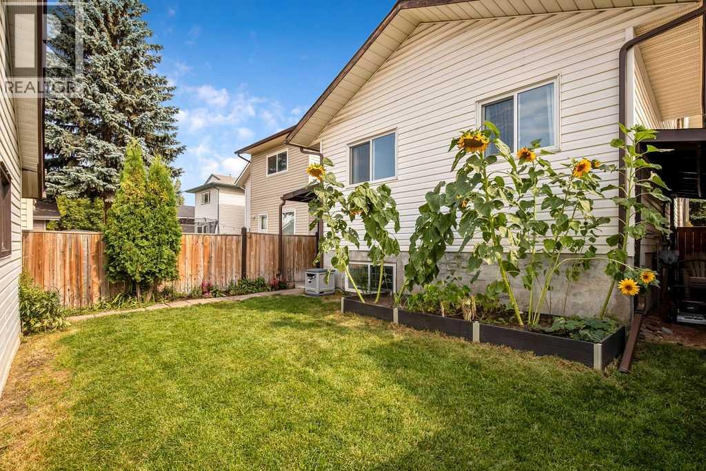 Single Family House Bi-level for Sale in  Riverbirch Place SE Riverbend Calgary 