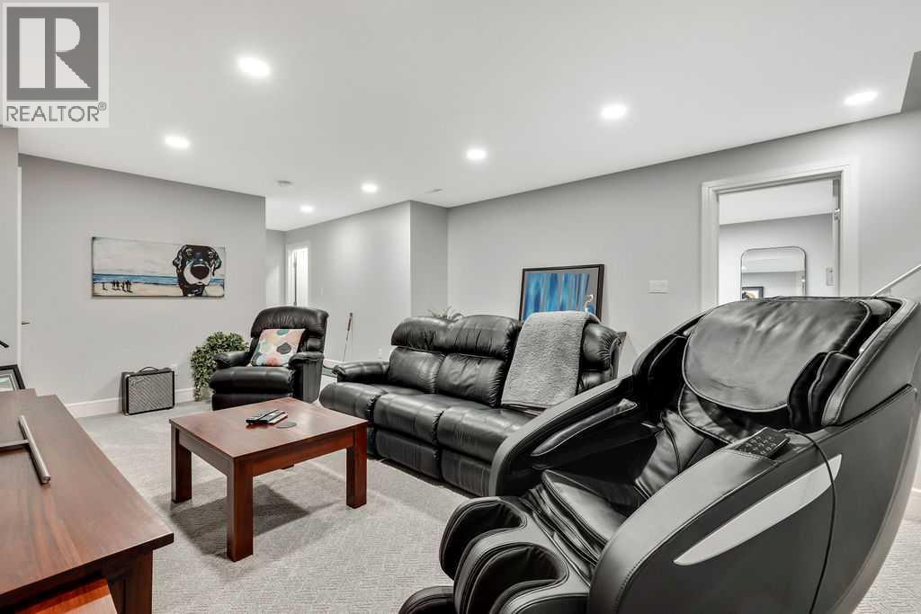 Single Family House for Sale in  Lake Placid Place SE Lake Bonavista Calgary 