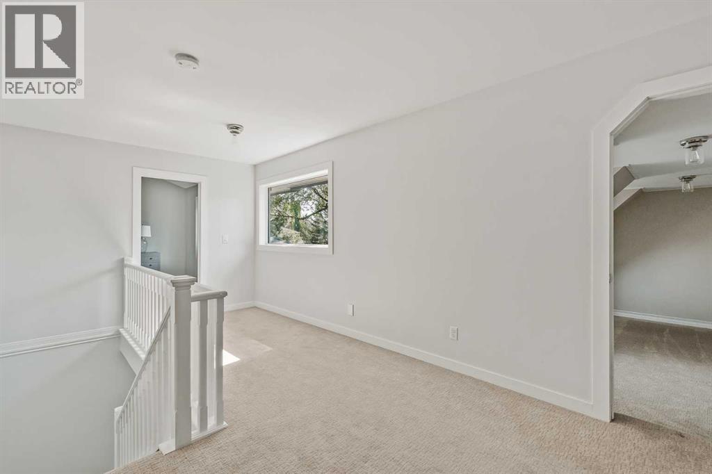 Single Family House for Sale in  Scenic Park Crescent NW Scenic Acres Calgary 