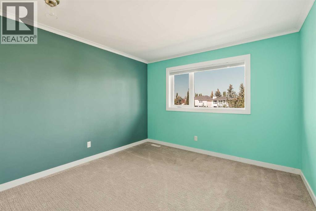 Single Family House for Sale in  Scenic Park Crescent NW Scenic Acres Calgary 