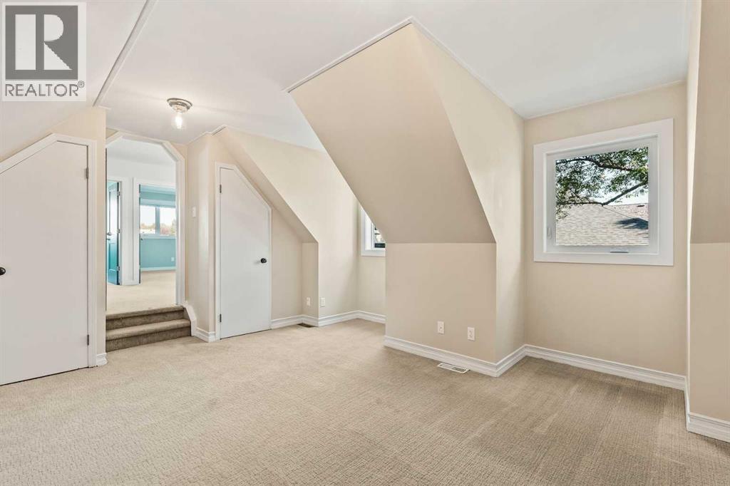 Single Family House for Sale in  Scenic Park Crescent NW Scenic Acres Calgary 