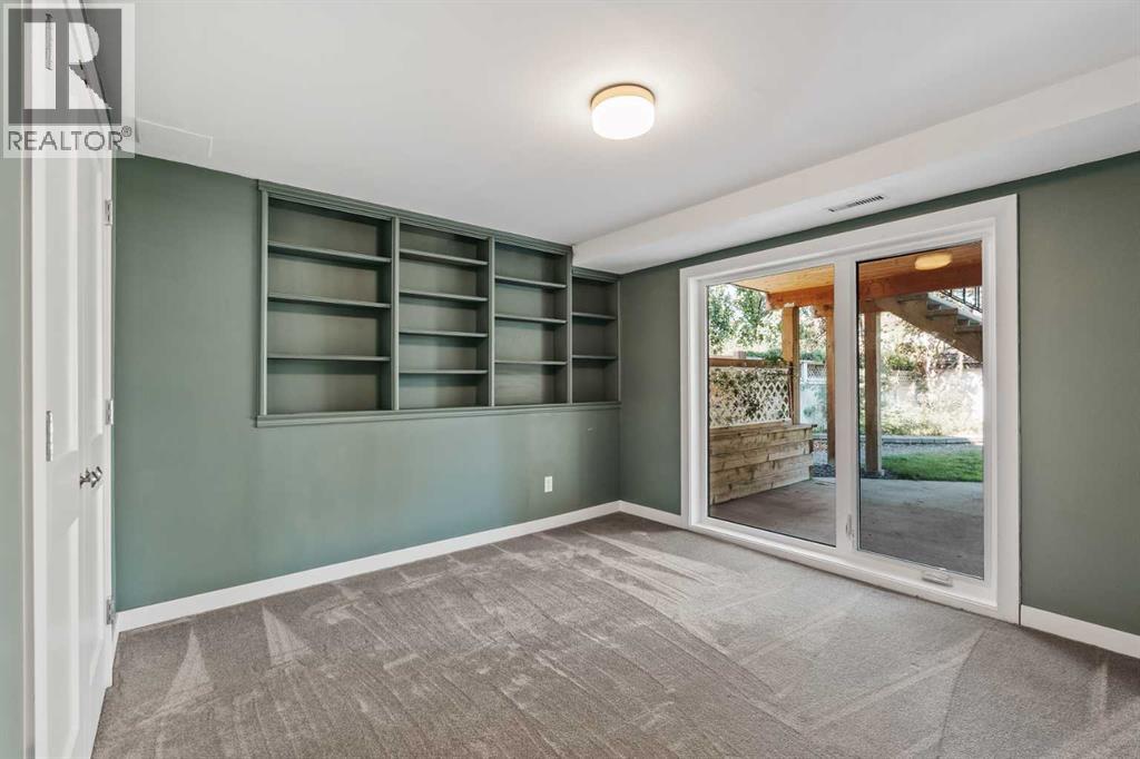 Single Family House for Sale in  Scenic Park Crescent NW Scenic Acres Calgary 