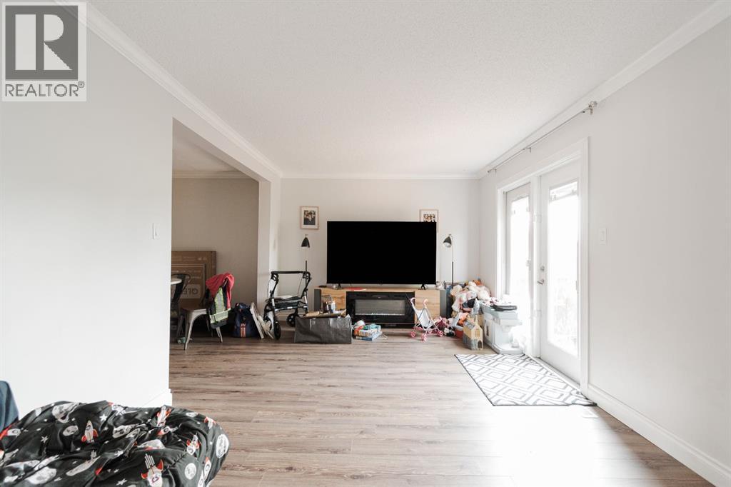 151 DICKINS, Fort McMurray