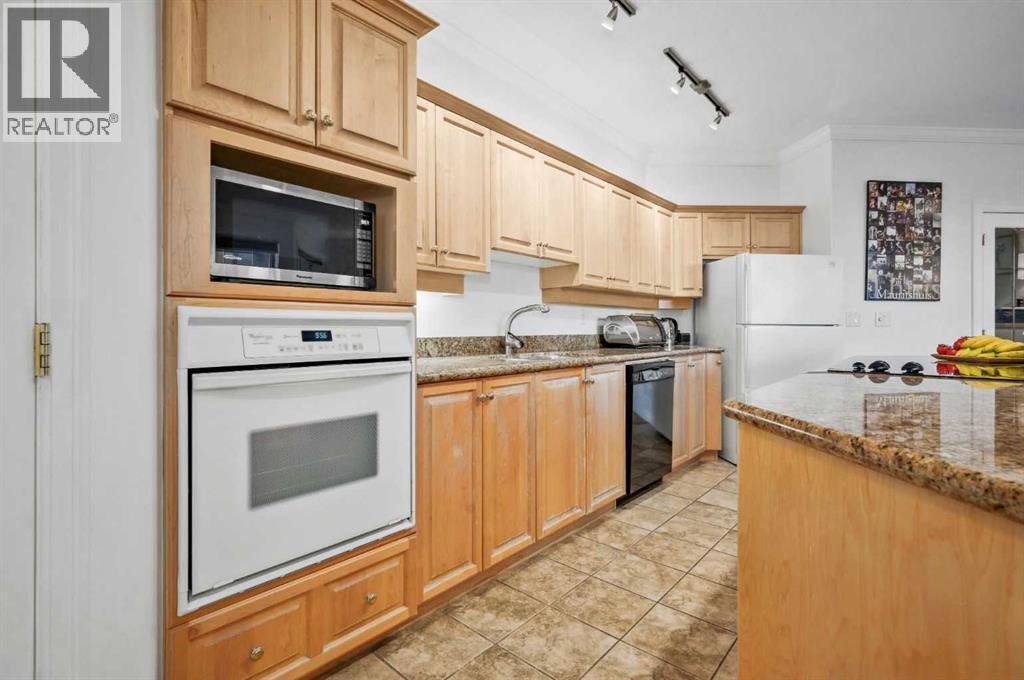 Single Family House for Sale in    Avenue SW Erlton Calgary 