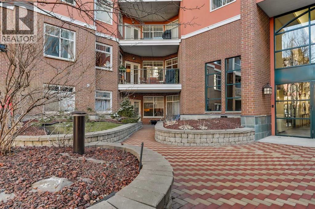 Single Family House for Sale in    Avenue SW Erlton Calgary 