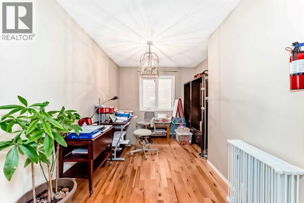 Single Family House for Sale in  Sienna Park Heath SW Signal Hill Calgary 