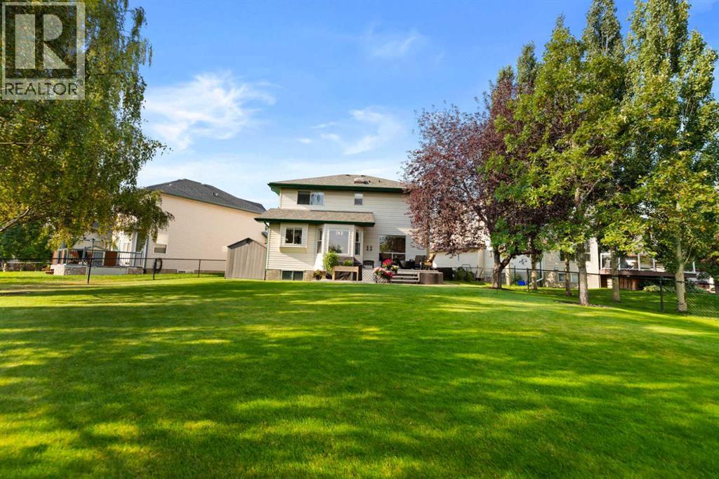 Single Family House for Sale in  Douglas Ridge Place SE Douglasdale/Glen Calgary 