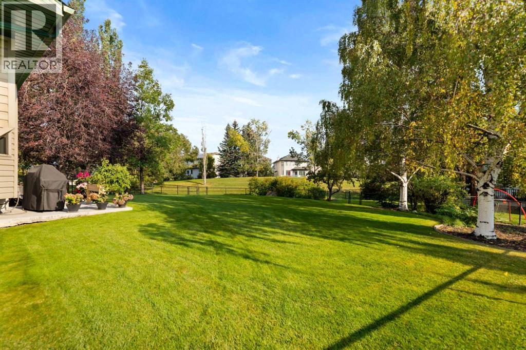 Single Family House for Sale in  Douglas Ridge Place SE Douglasdale/Glen Calgary 