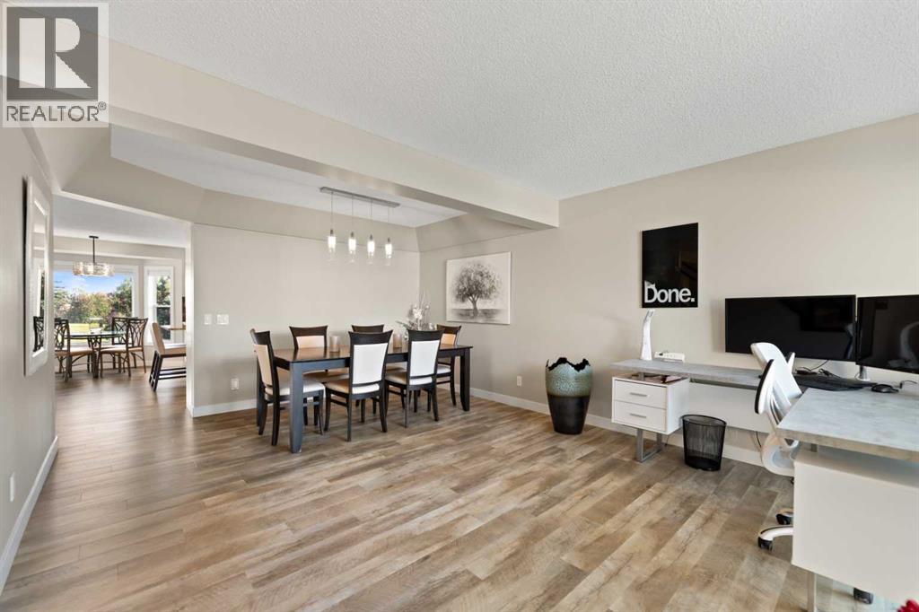 Single Family House for Sale in  Douglas Ridge Place SE Douglasdale/Glen Calgary 