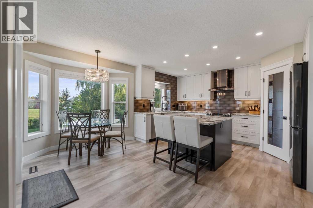 Single Family House for Sale in  Douglas Ridge Place SE Douglasdale/Glen Calgary 