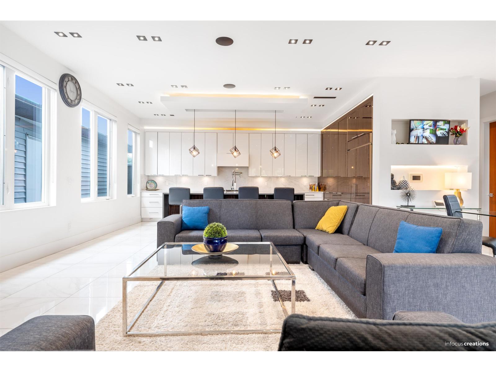 10078 MARY DRIVE, Surrey