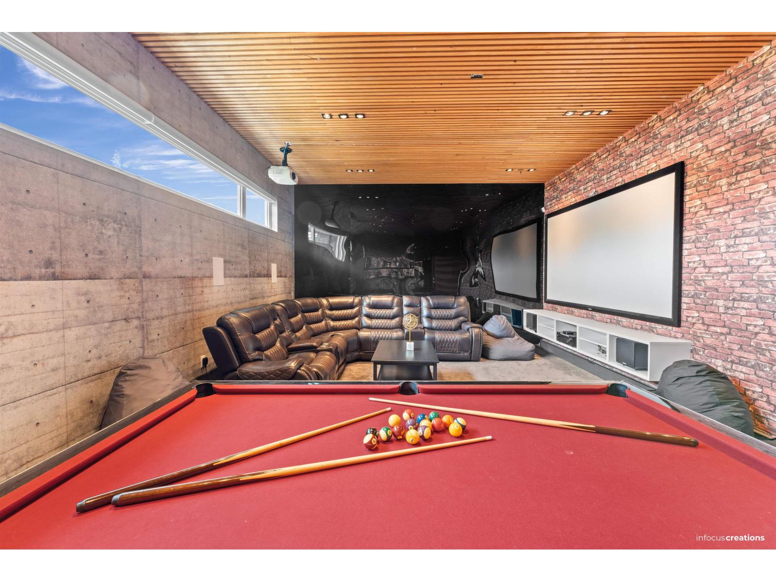 10078 MARY DRIVE, Surrey