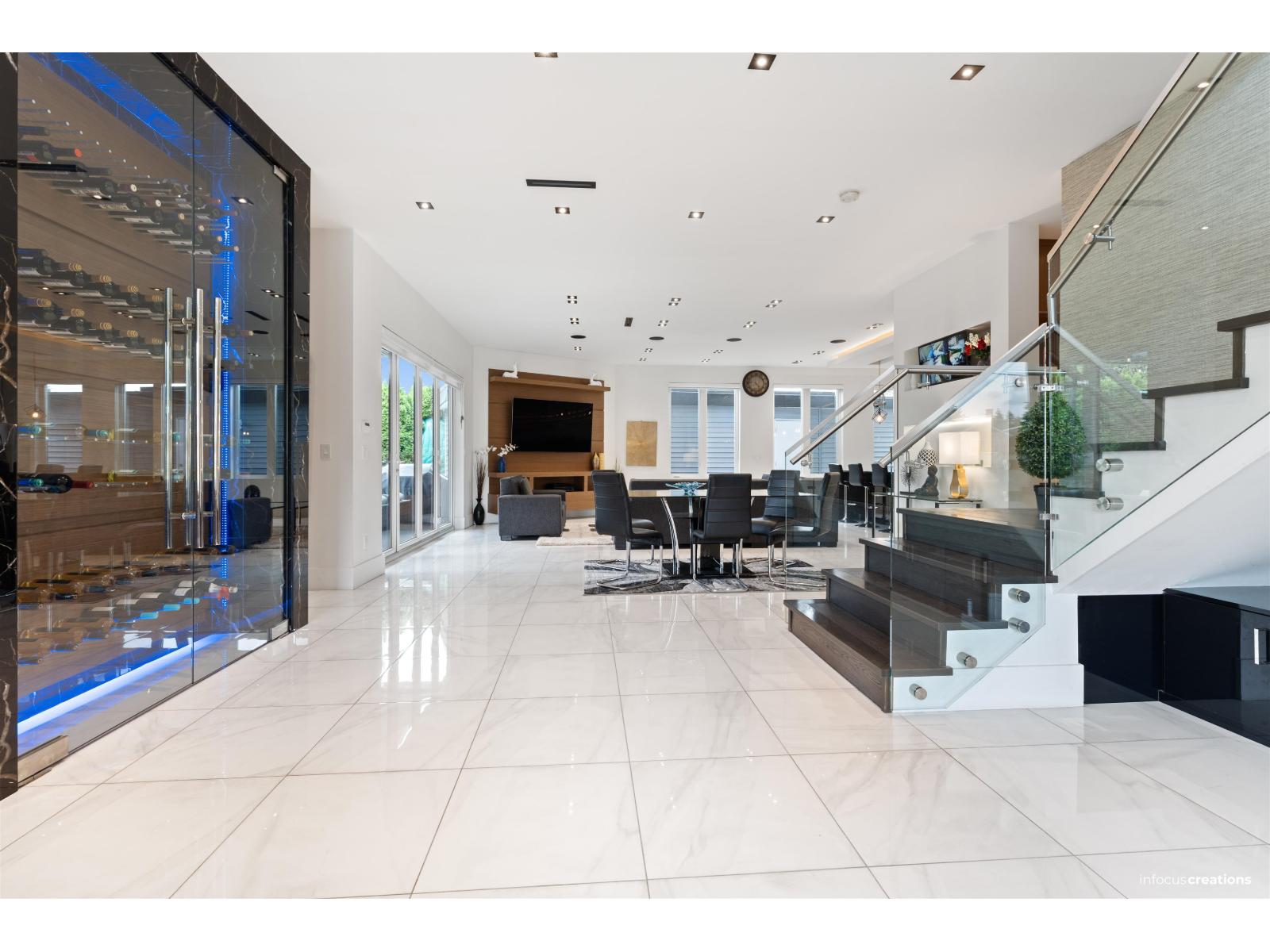 10078 MARY DRIVE, Surrey