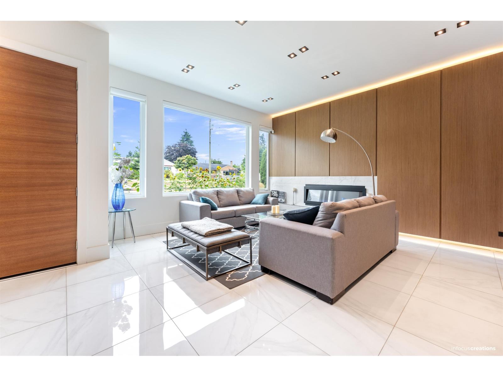 10078 MARY DRIVE, Surrey