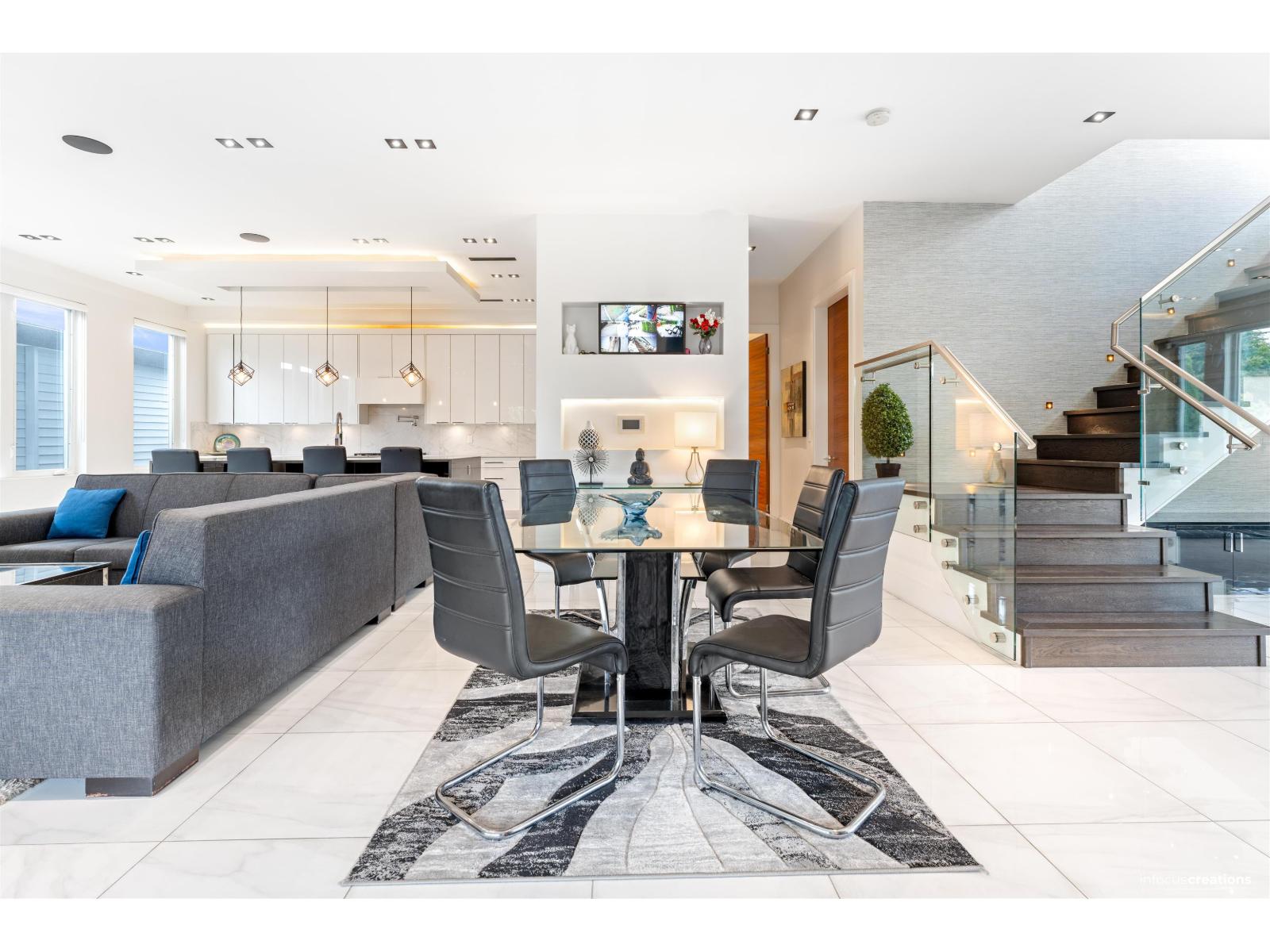 10078 MARY DRIVE, Surrey