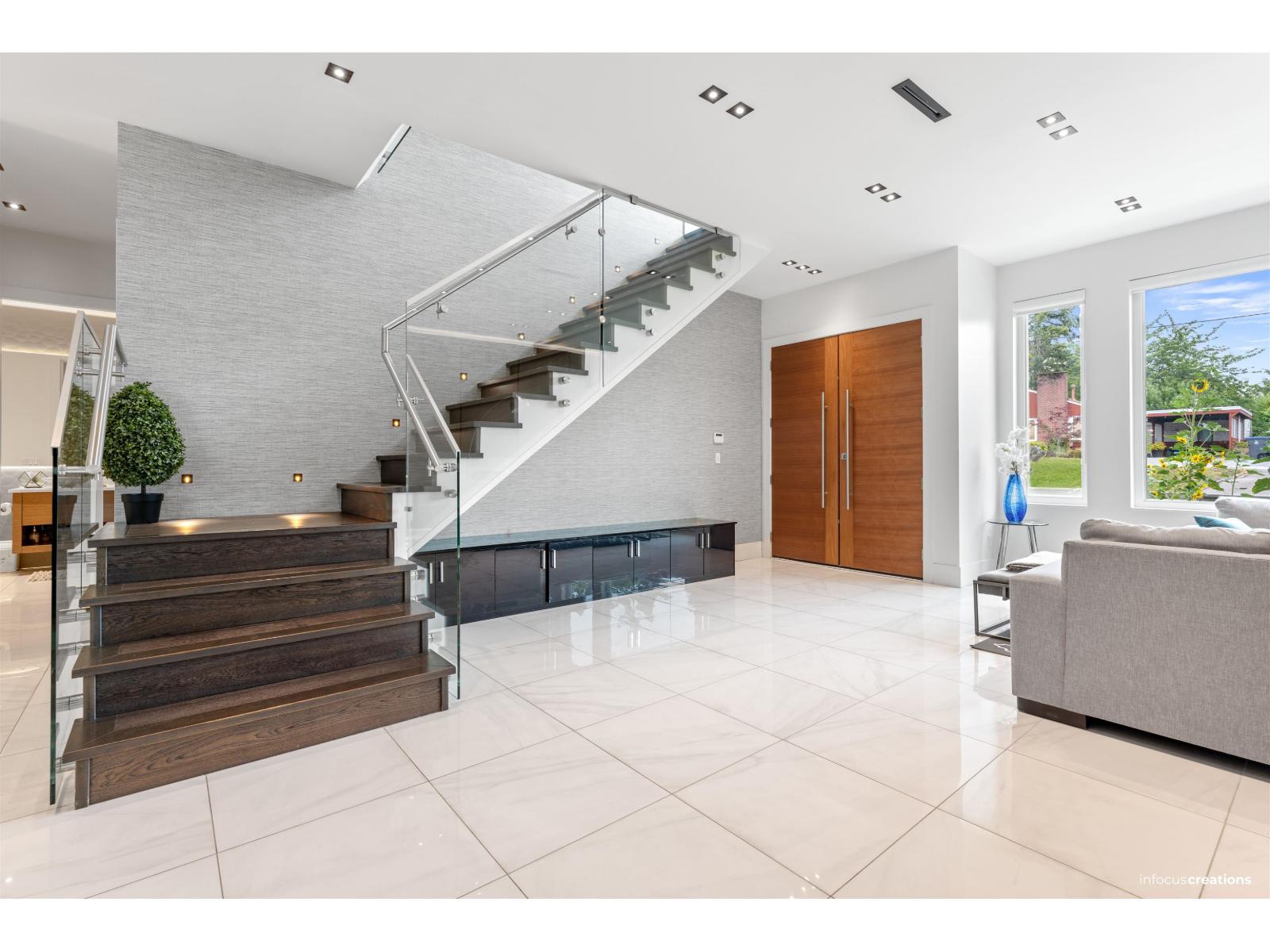 10078 MARY DRIVE, Surrey