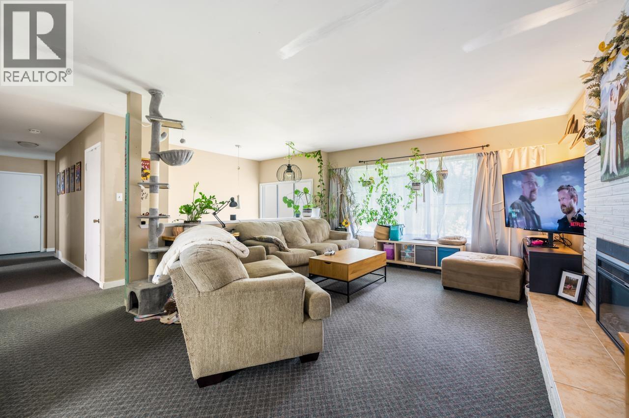 11990 DOVER STREET, Maple Ridge