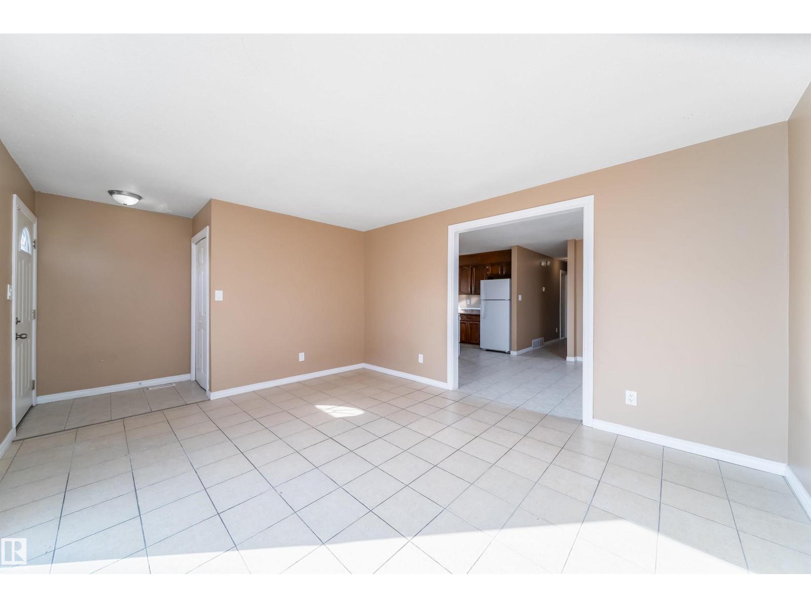 Single Family House Raised bungalow for Sale in /  St ST NW NW Edmonton 