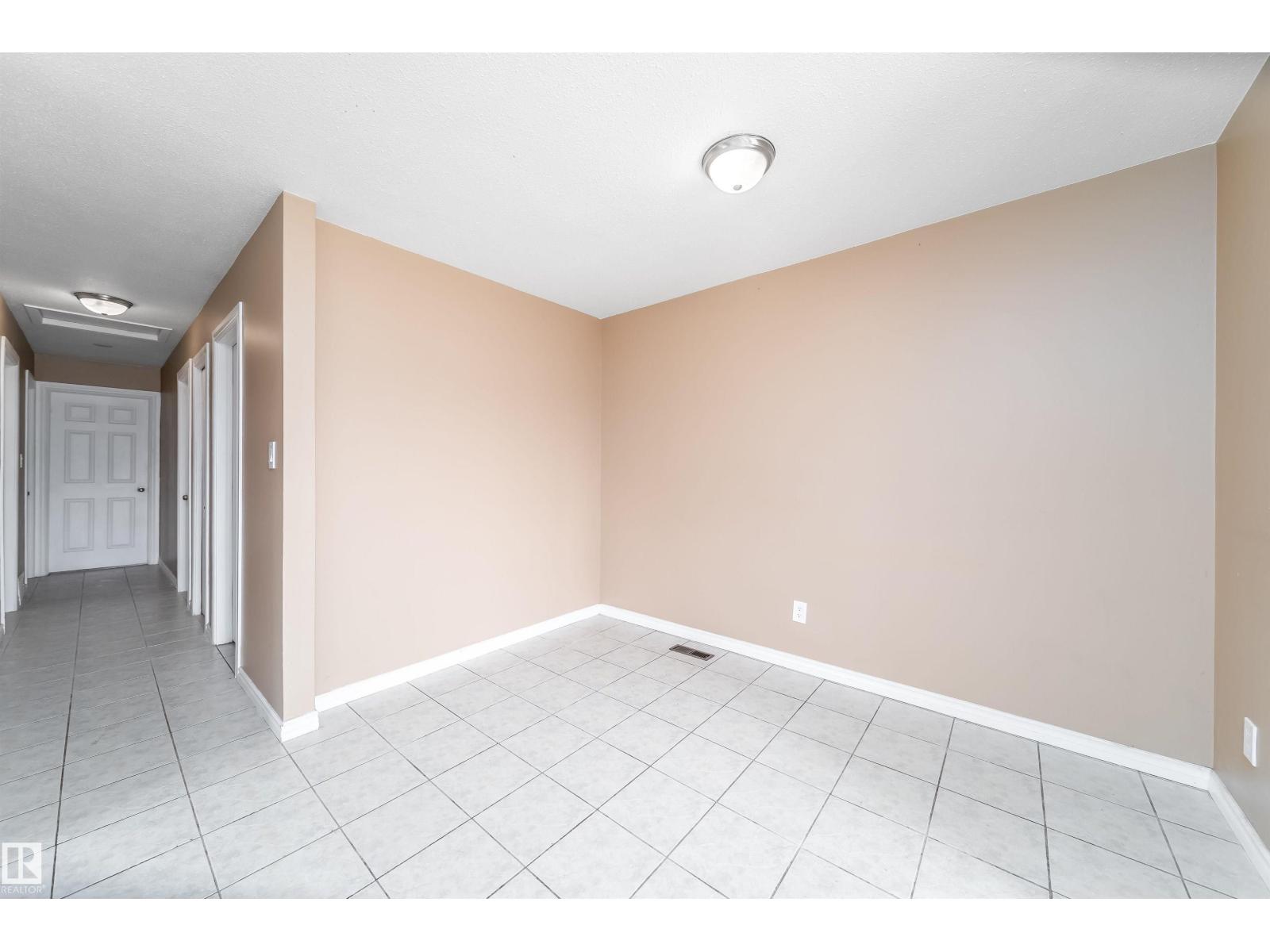 Single Family House Raised bungalow for Sale in /  St ST NW NW Edmonton 