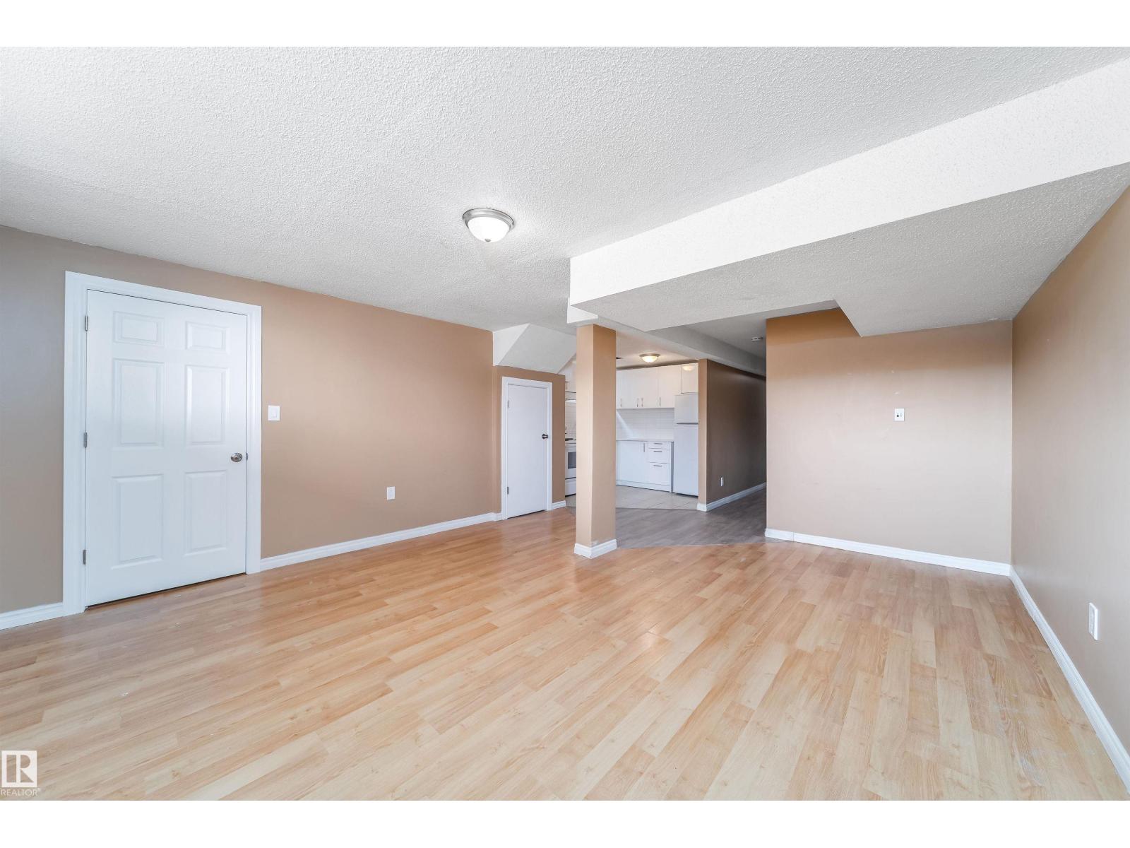 Single Family House Raised bungalow for Sale in /  St ST NW NW Edmonton 