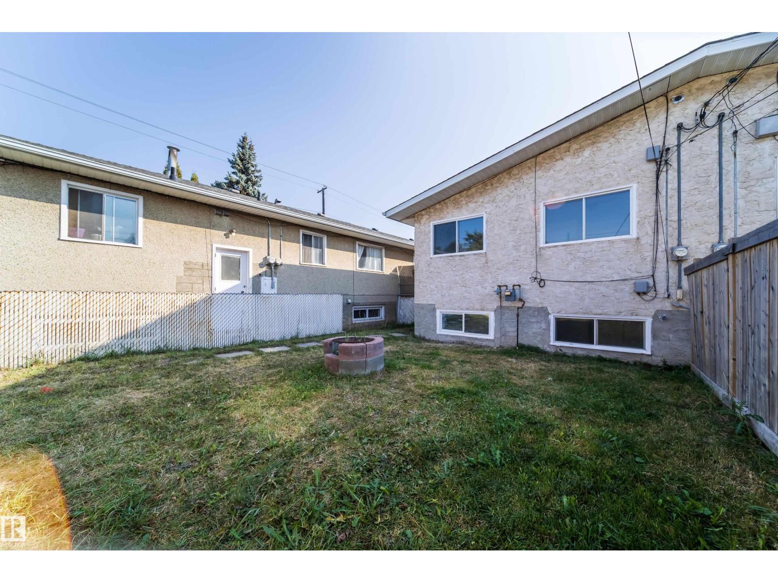 Single Family House Raised bungalow for Sale in /  St ST NW NW Edmonton 