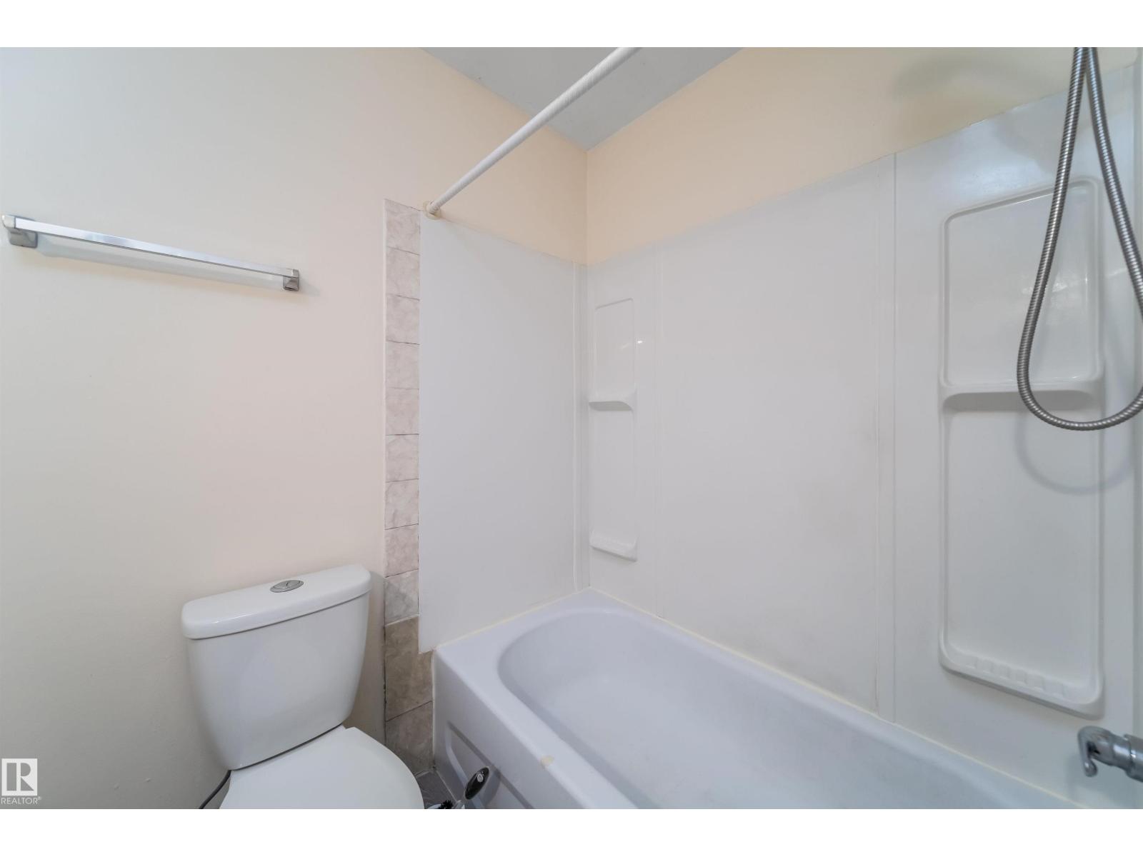 Single Family House Raised bungalow for Sale in /  St ST NW NW Edmonton 