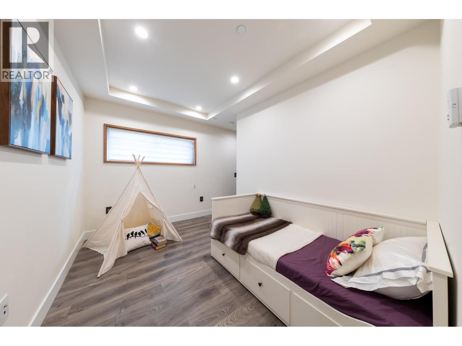 2863 W KING EDWARD AVENUE, Vancouver