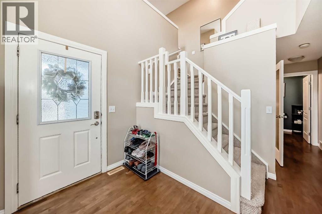 Single Family House for Sale in  Rockyspring Green NW Rocky Ridge Calgary 