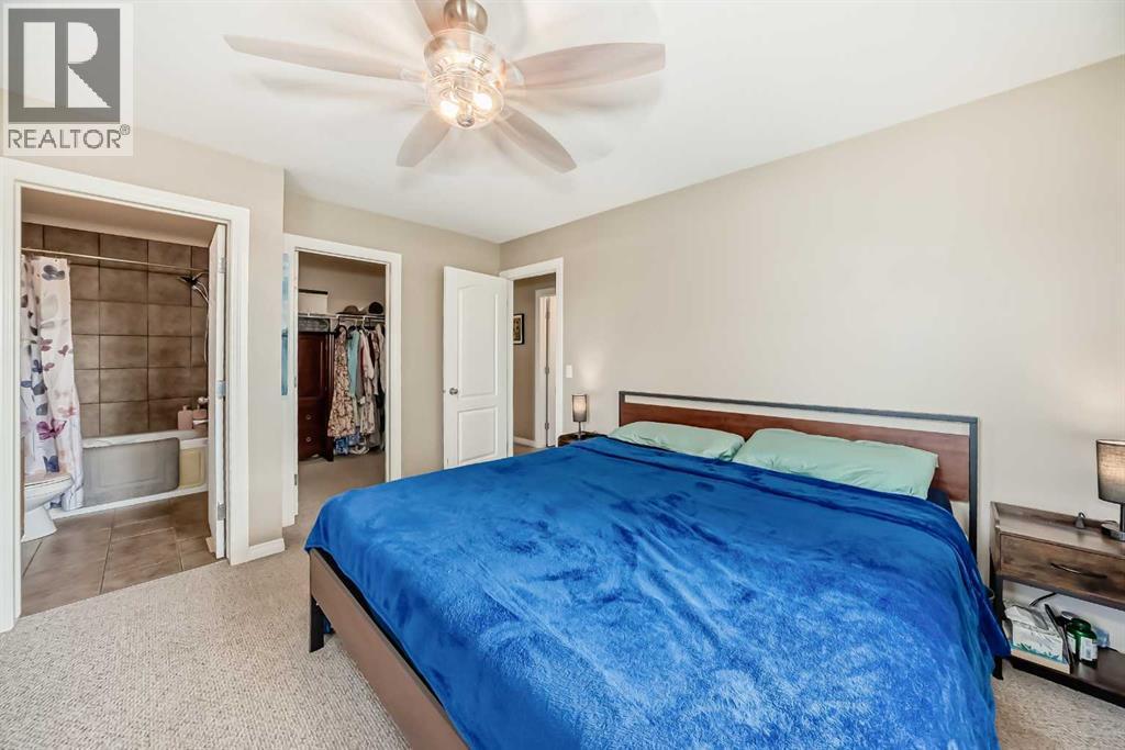 Single Family House for Sale in  Rockyspring Green NW Rocky Ridge Calgary 