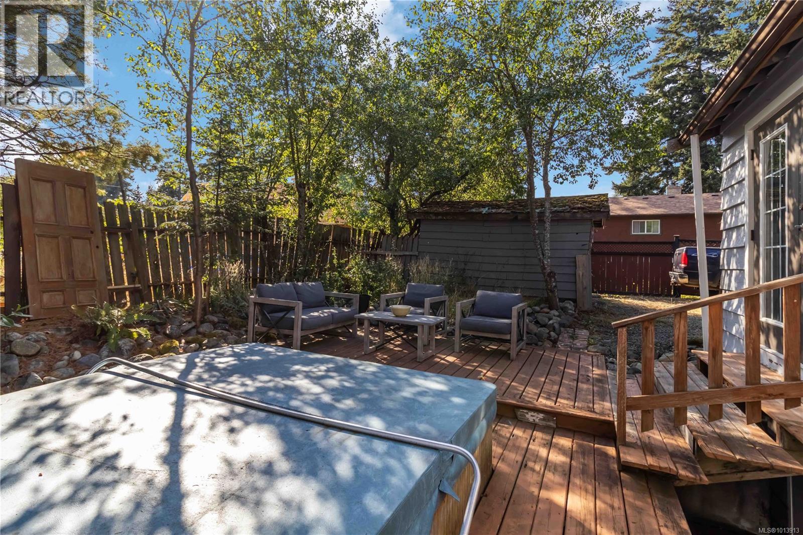 A 3365 Painter Rd, Colwood