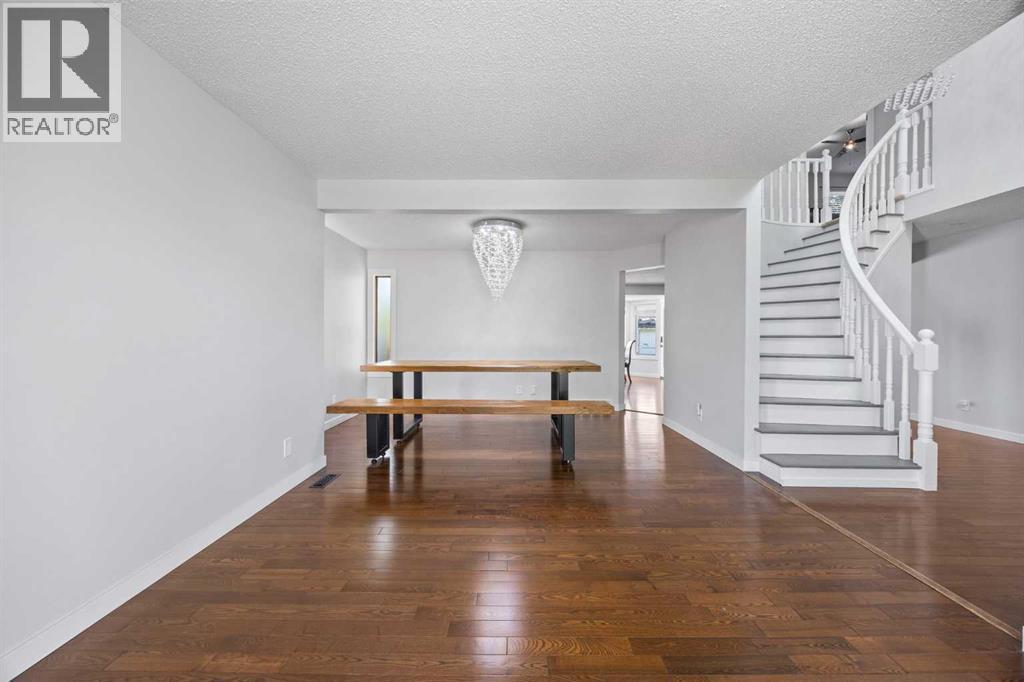 Single Family House for Sale in  Riverview Close SE Riverbend Calgary 
