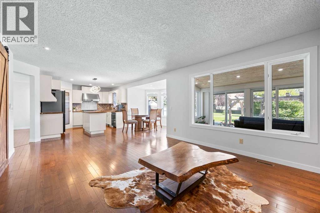 Single Family House for Sale in  Riverview Close SE Riverbend Calgary 