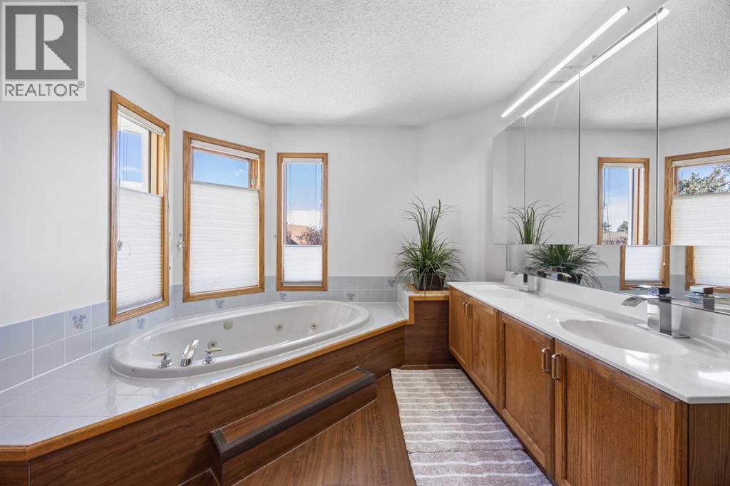 Single Family House for Sale in  Riverview Close SE Riverbend Calgary 