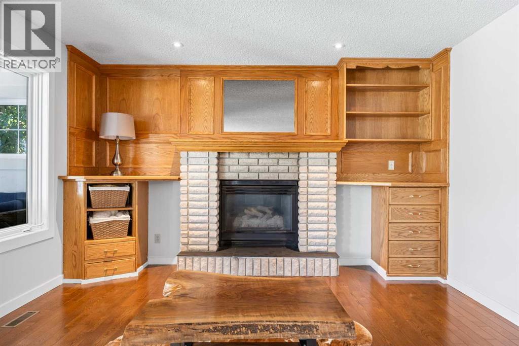 Single Family House for Sale in  Riverview Close SE Riverbend Calgary 